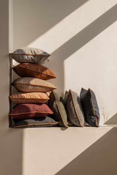 Dunkelblaues Dekokissen WOOL 45x45