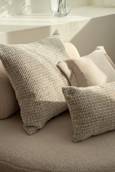 Cream Set of 3 Decorative Pillows Aurum