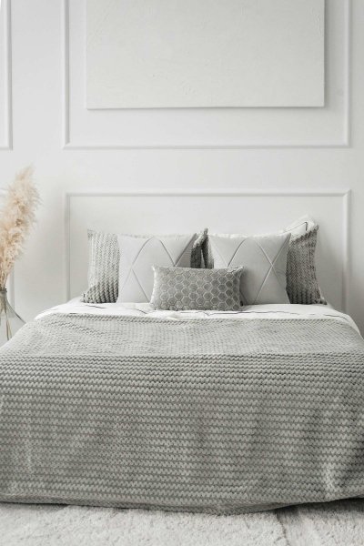 Geneva Grey Bed Runner 'Kapa' 200x140 cm