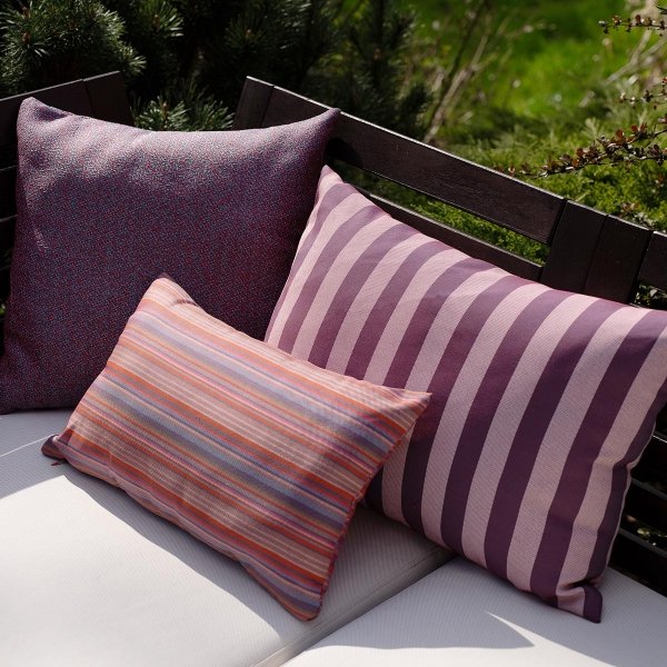 Blue-Red Barbados Garden Pillow 45x45