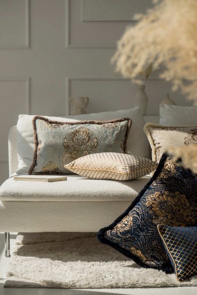 Cream-Gold Decorative Pillow Aurum 60x40