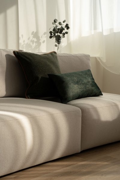Zielona poduszka dekoracyjna WOOL 45X45