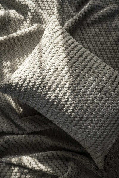 Genewa szary bieżnik na łóżko Kapa 220x140 cm 