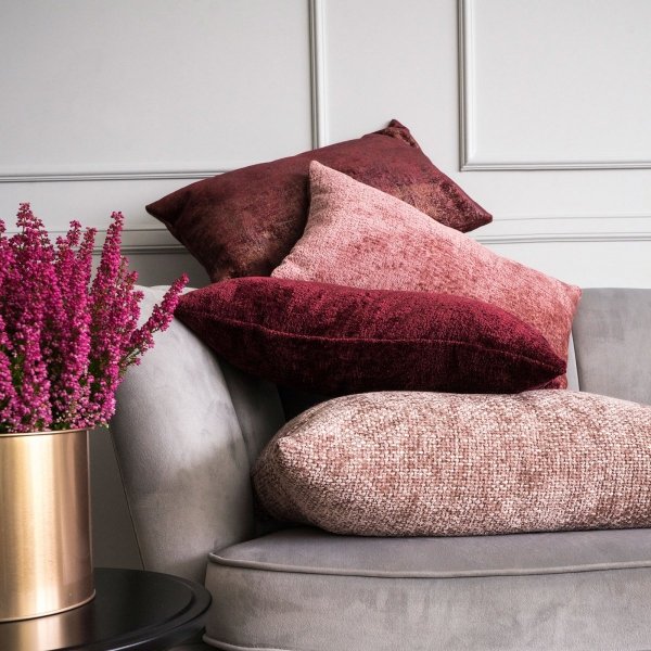 Bergen duża różowa poduszka dekoracyjna 50x50