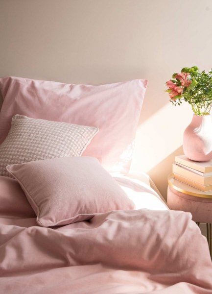 Różowa poduszka dekoracyjna Sofia 40x40
