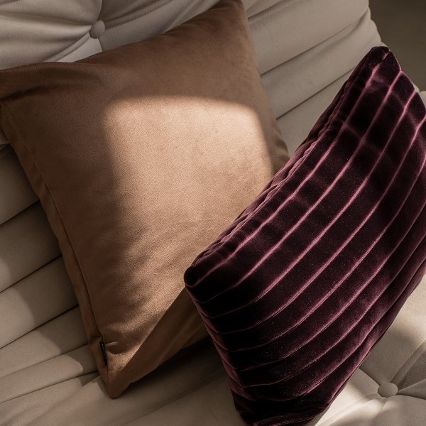 Cordian fioletowa poduszka dekoracyjna 50x30 Prestige Line