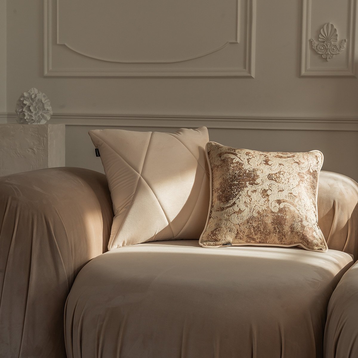 Cream Decorative Pillow Set Touch+Gold