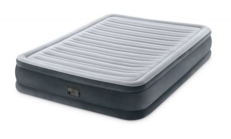 Materac łóżko do spania dwuosobowy z pompką automatyczną 191x137 cm INTEX 67768