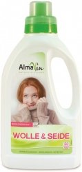 PŁYN DO PRANIA WEŁNIANYCH I JEDWABNYCH UBRAŃ (KONCENTRAT) ECO 750 ml (50 PRAŃ) - ALMAWIN