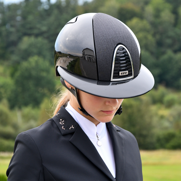 KEP ITALIA CROMO 2.0 SHINE BLACK Kask jeździecki SZEROKI DASZEK