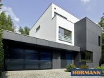 Nowoczesne bramy garażowe Hörmann: Ekskluzywna Stolarka Podkreślająca Charakter Domu