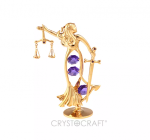 Pozłacana figurka z kryształkami STRASS Swarovski. Wys.12 cm. Temida
