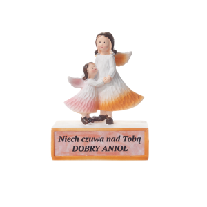 Figurka aniołki z tekstem na postumencie Niech czuwa nad Tobą DOBRY ANIOŁ.  11x4.8x14.7 cm
